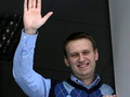  Болотная  раскололась на  революционеров  и  козявки трескающих бюрократов 
